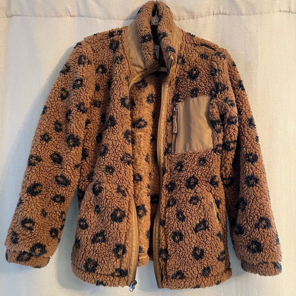 Abercrombie & Fitch Leopard Sherpa Jacket